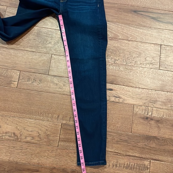 Made and Loved LOFT The Skinny Denim Blue Jean - Size 28/6 - Distressed - Picture 13 of 16